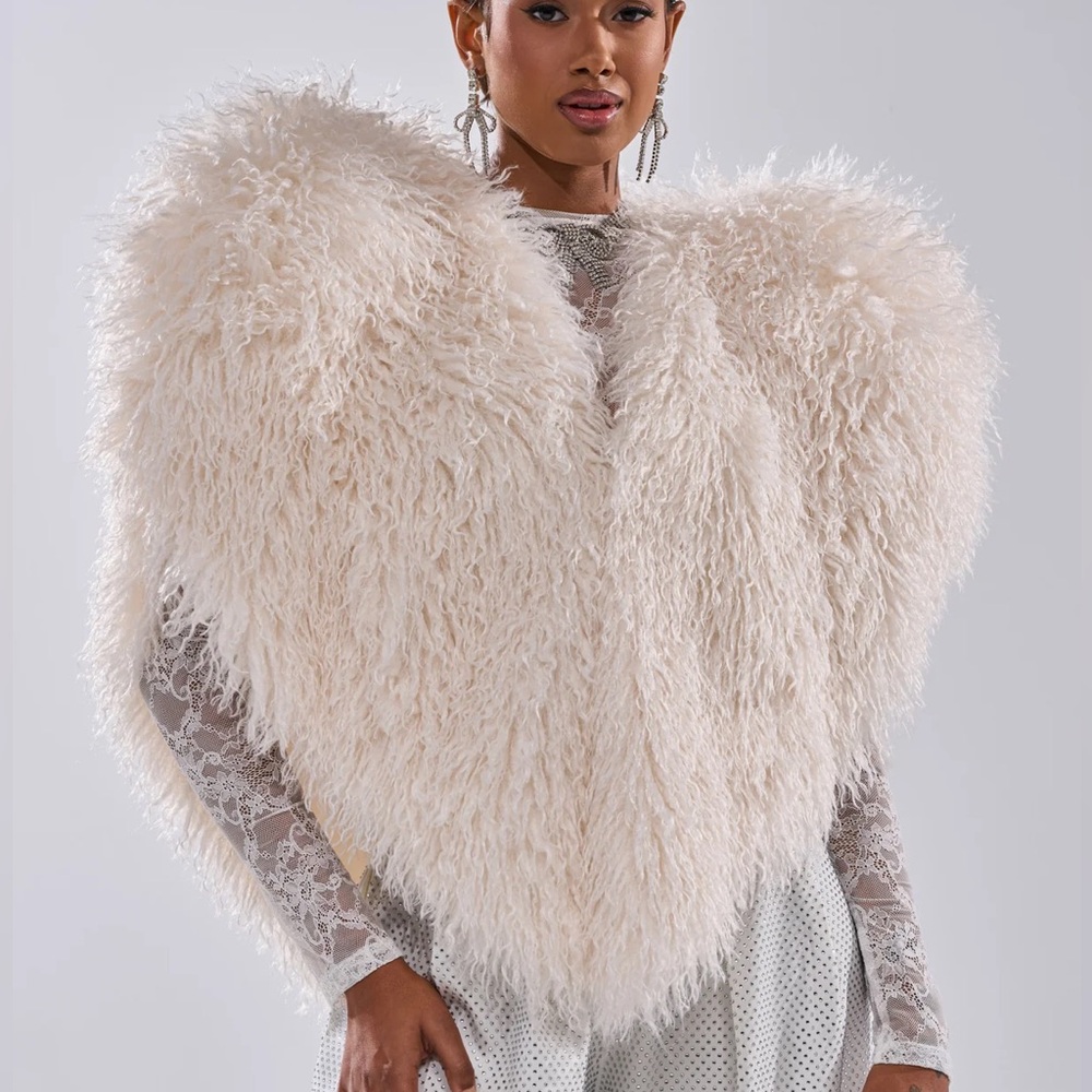 Akira Star Crossed Lover Faux Fur Fluffy Cream Heart Coat Vest L XL